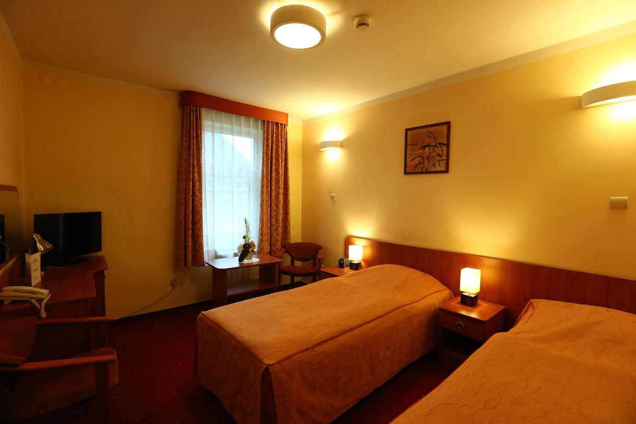 Hotel Korona Ciechanow Exterior photo