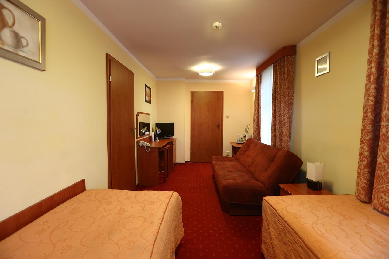 Hotel Korona Ciechanow Room photo